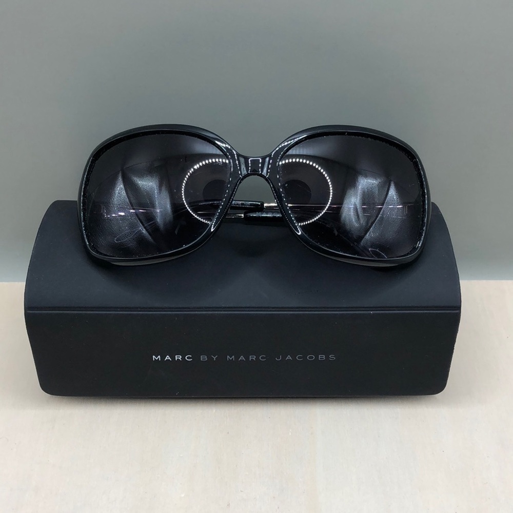 Marc Jacobs 218s  59-16-125 butterfly sunglasses gradient lenses trendy.